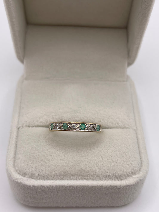9ct gold emerald and diamond ring