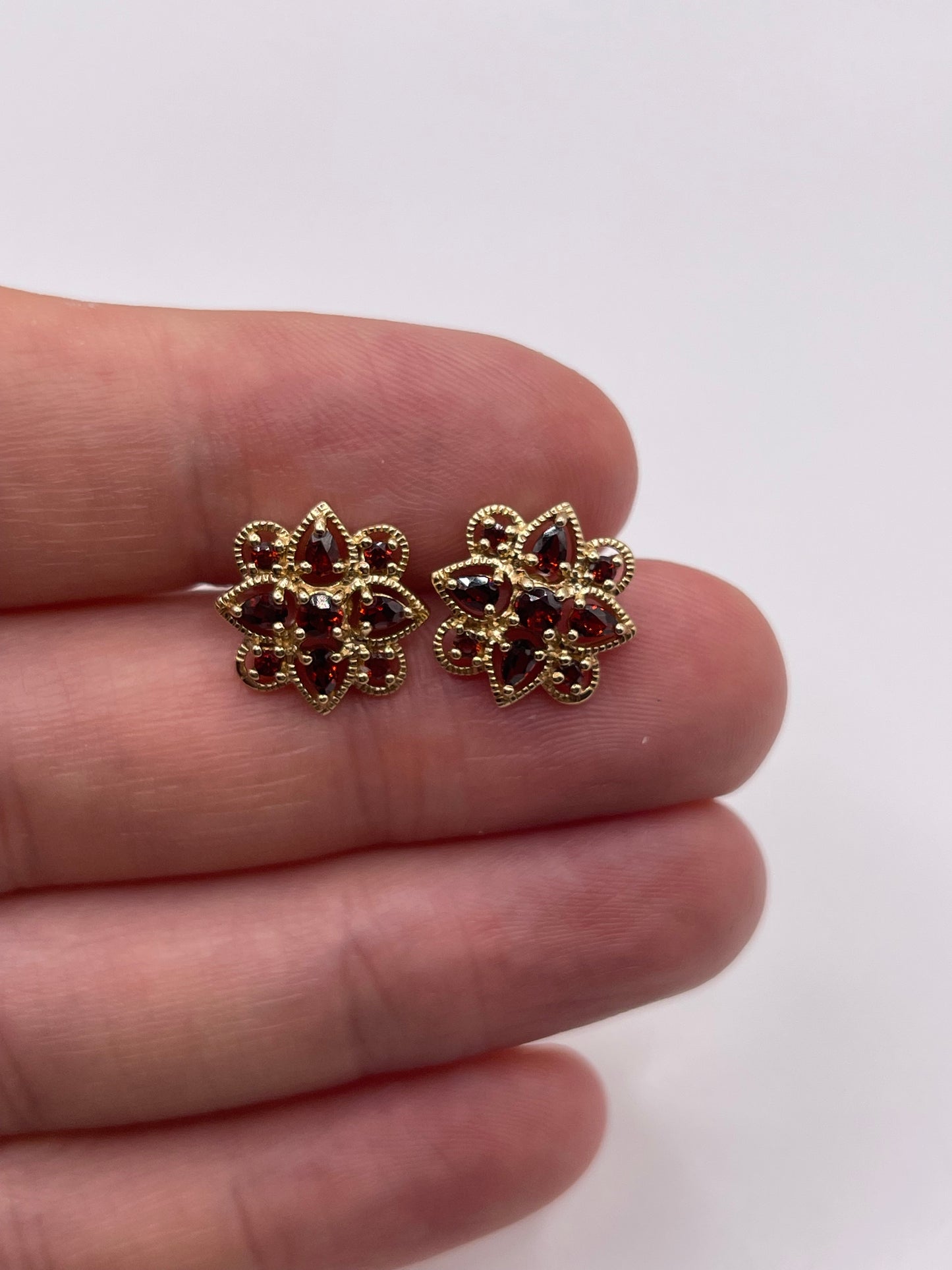 9ct gold garnet cluster earrings