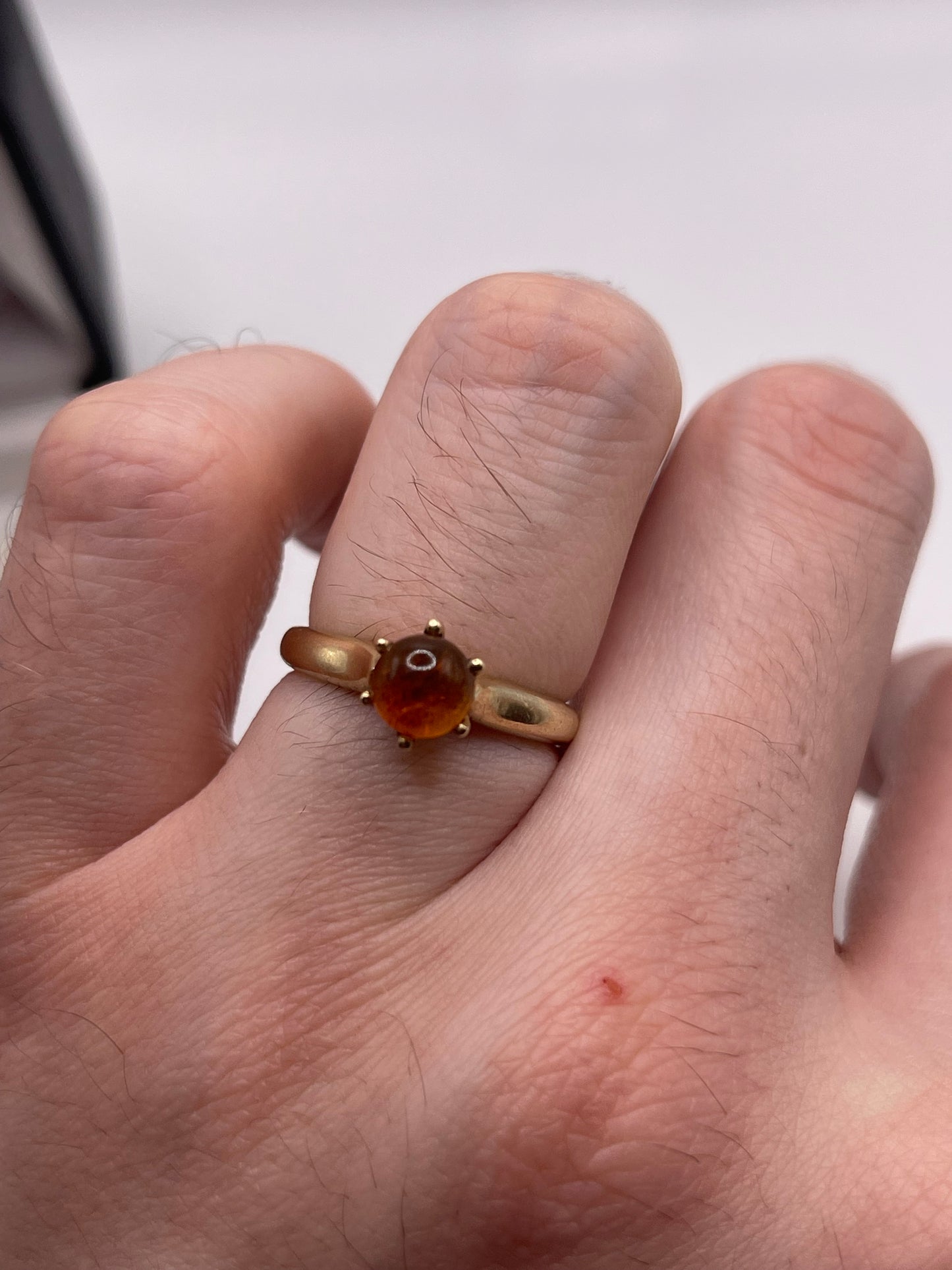 9ct gold amber ring