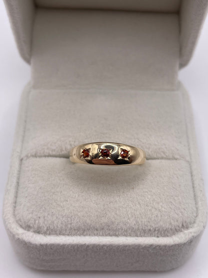 9ct gold garnet gypsy ring