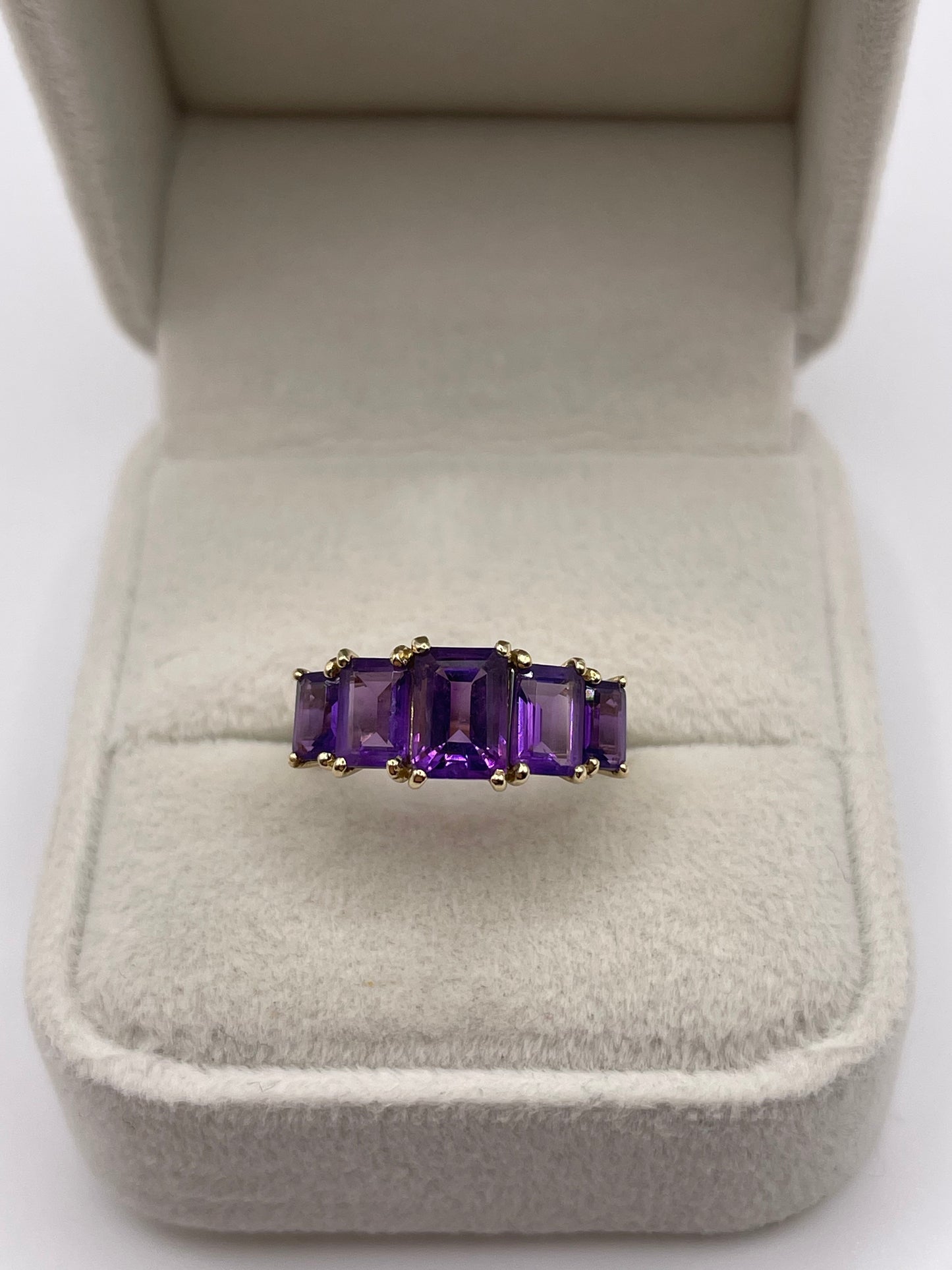 9ct gold amethyst ring