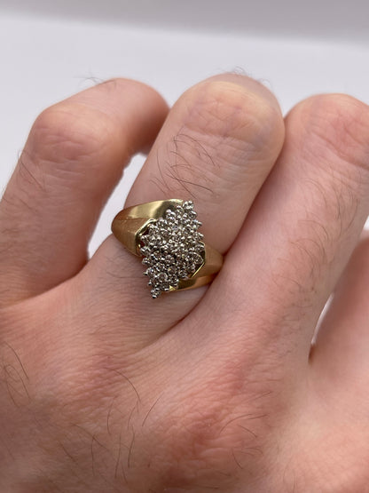 9ct gold diamond cluster ring