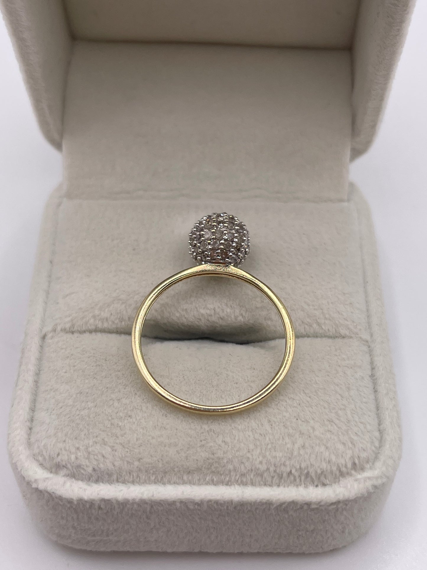 9ct gold diamond cluster ring