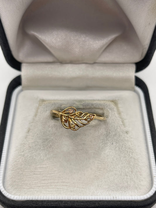 Clogau 9ct gold leaf ring