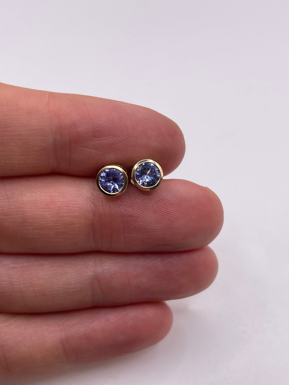 9ct gold tanzanite earrings