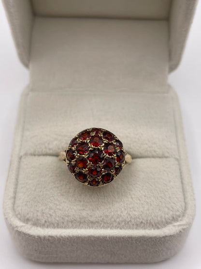 9ct gold garnet cluster ring