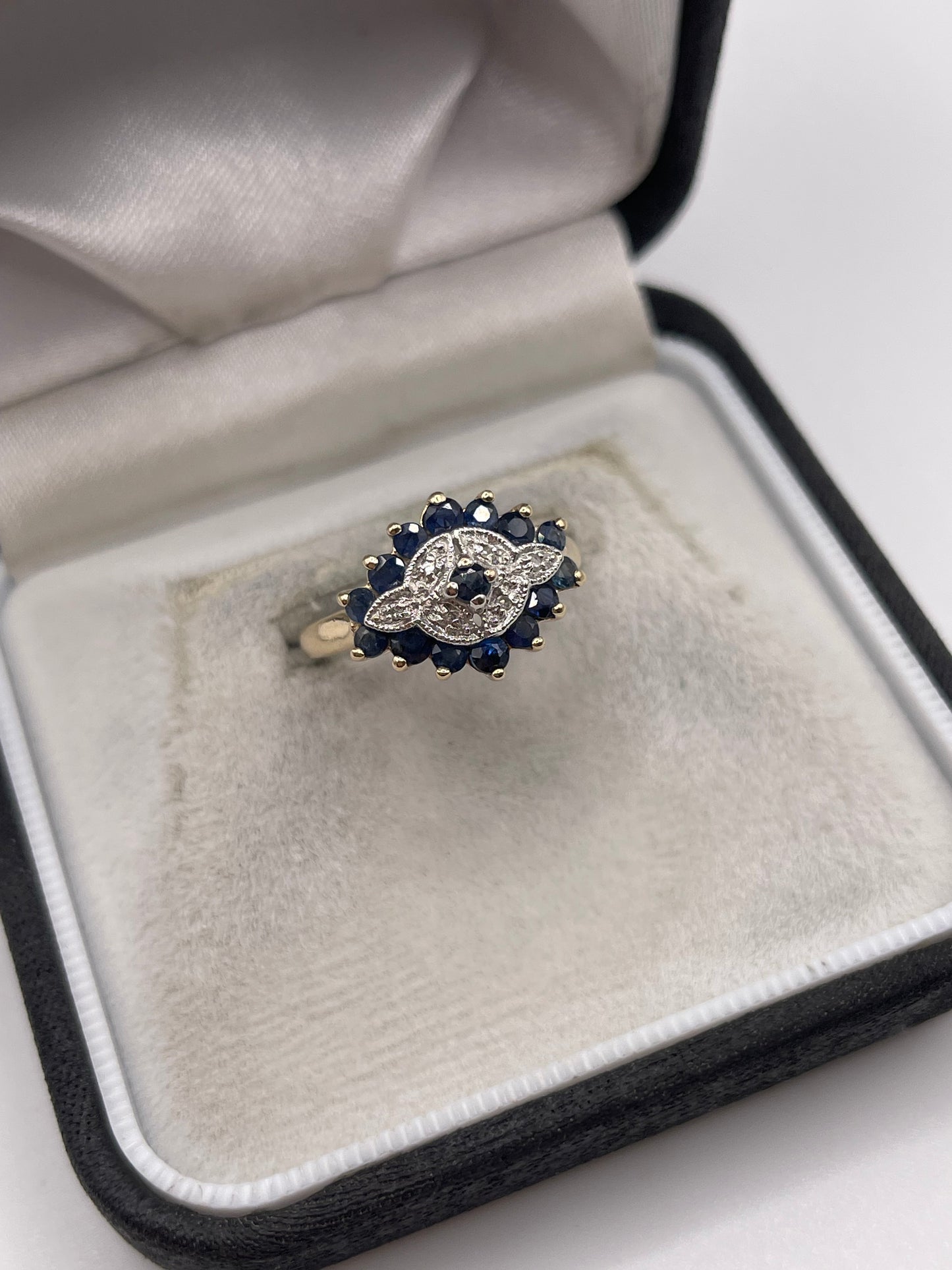 9ct gold sapphire and diamond ring