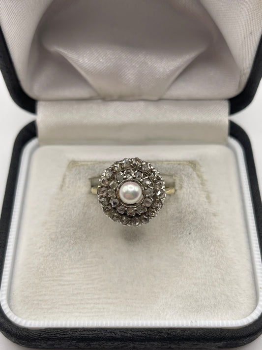 Antique 18ct gold pearl and diamond ring