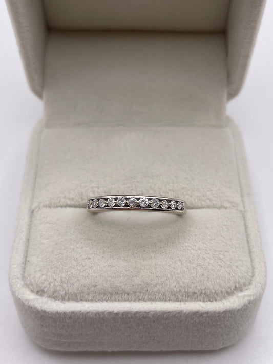9ct white gold diamond ring