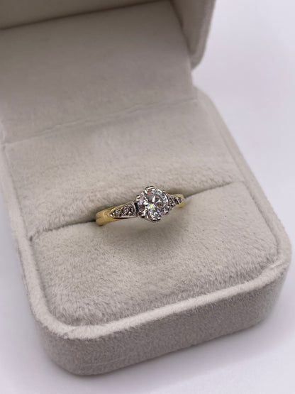 18ct gold 75 point diamond ring