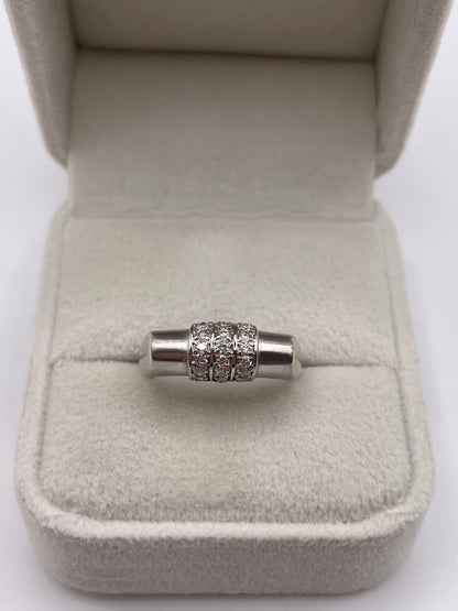 14ct white gold diamond cluster ring
