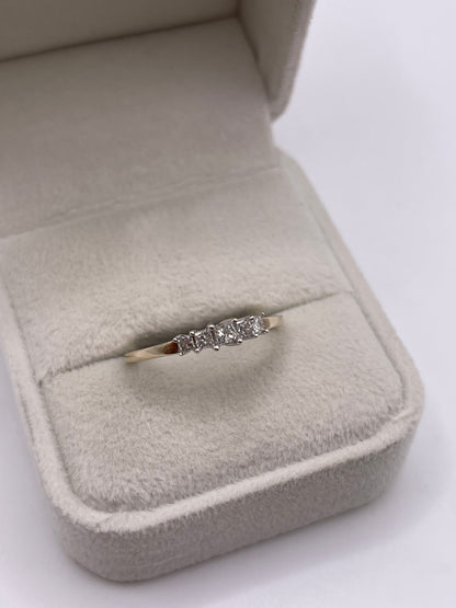 9ct gold diamond ring