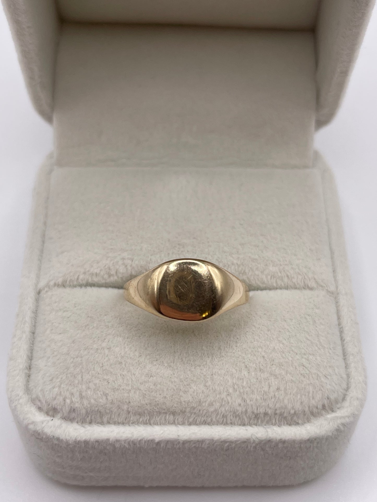 9ct gold signet ring