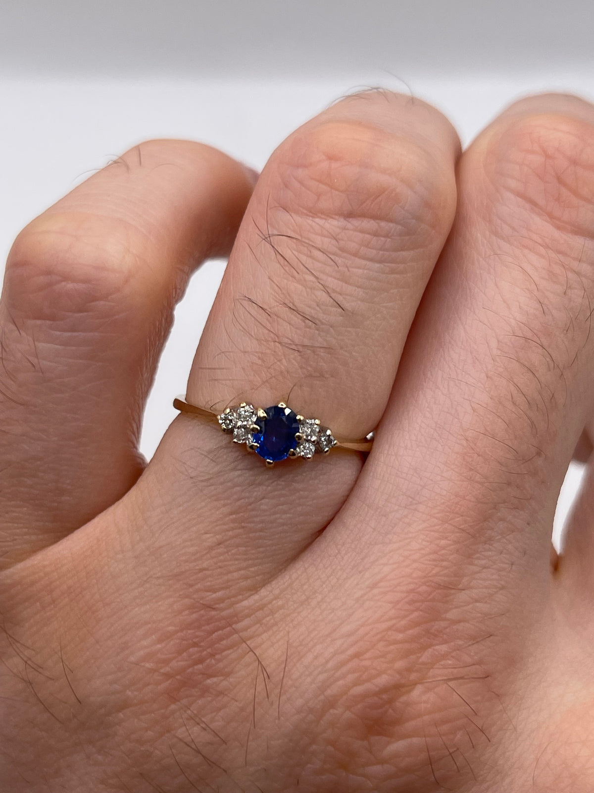 9ct gold sapphire and diamond ring
