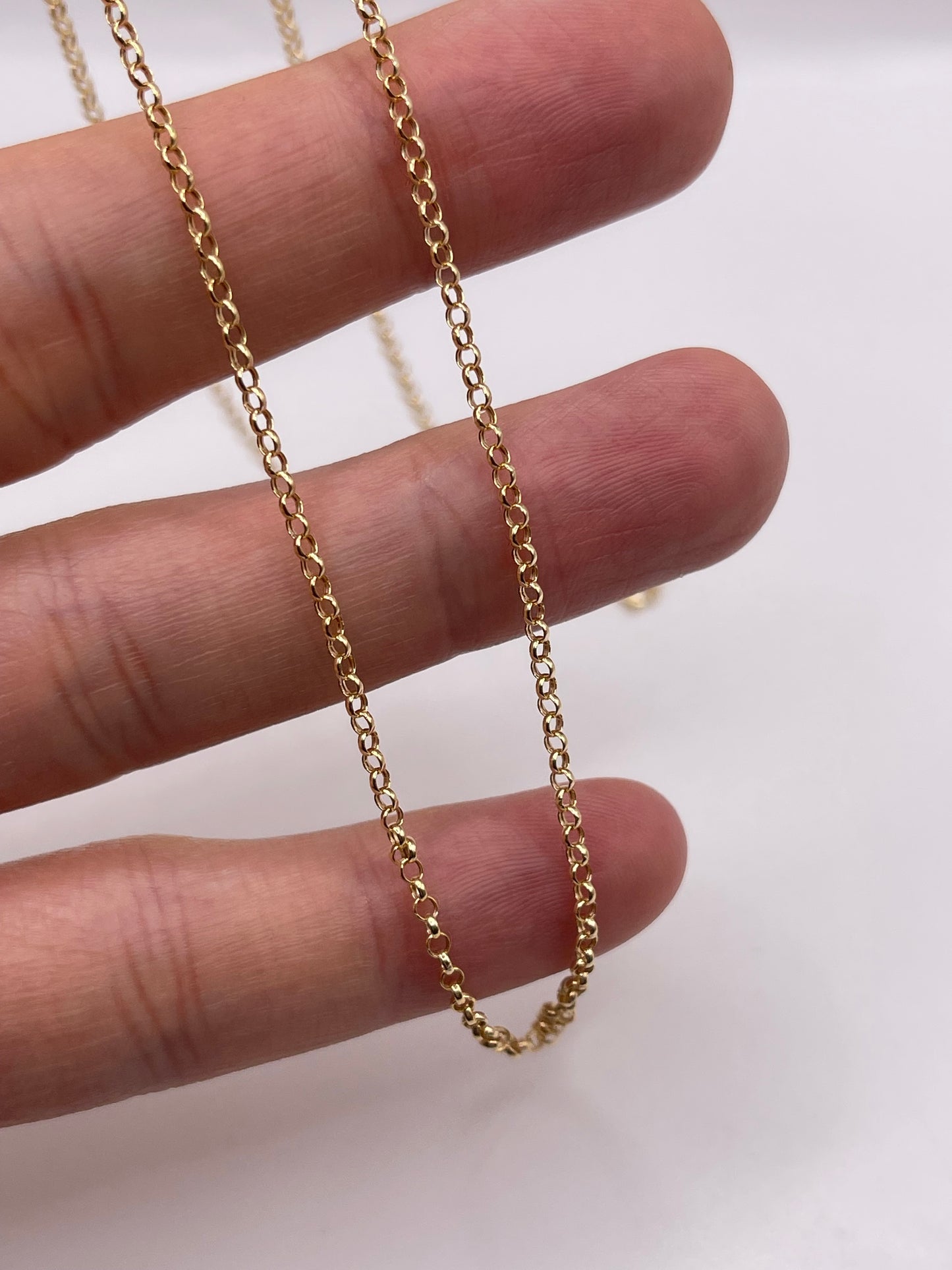 9ct gold chain 438