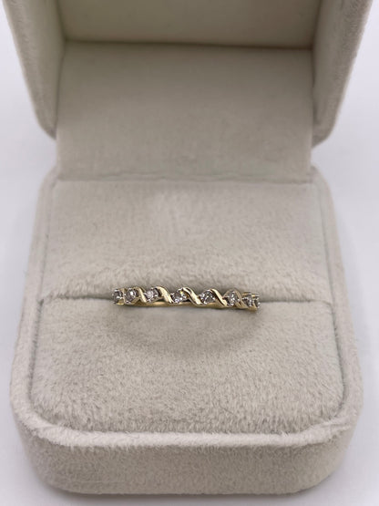9ct gold diamond ring