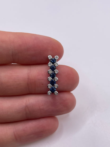 18ct gold sapphire and diamond pendant