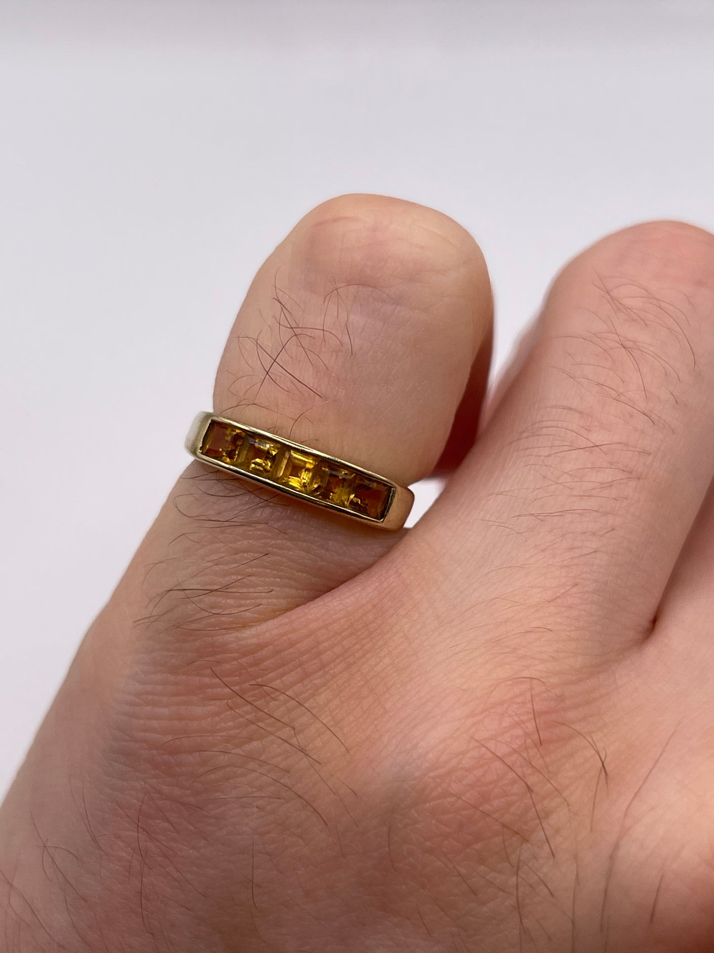 9ct gold citrine ring