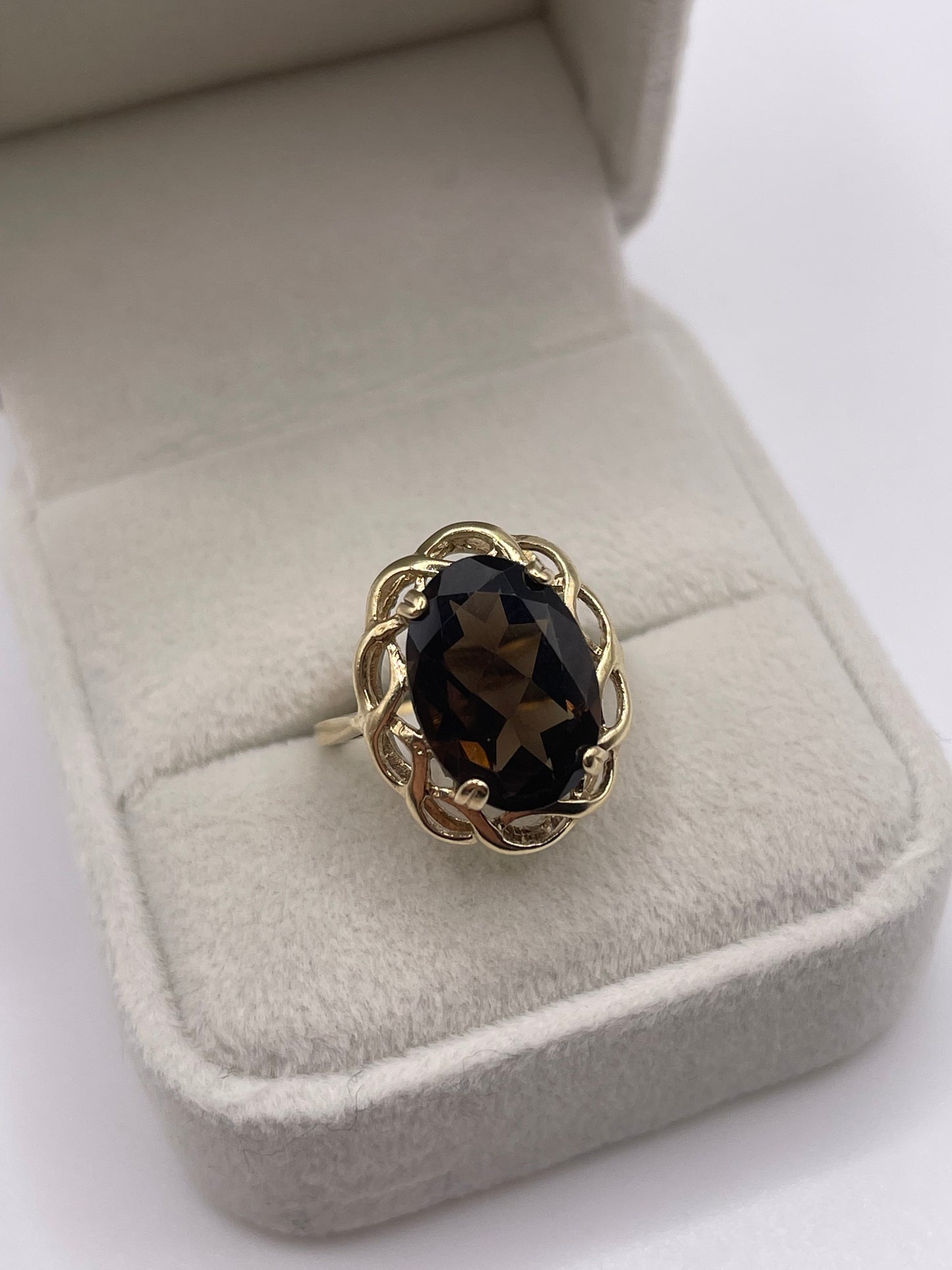 9ct gold Smokey quartz ring