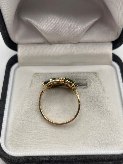 9ct gold diopside and diamond ring