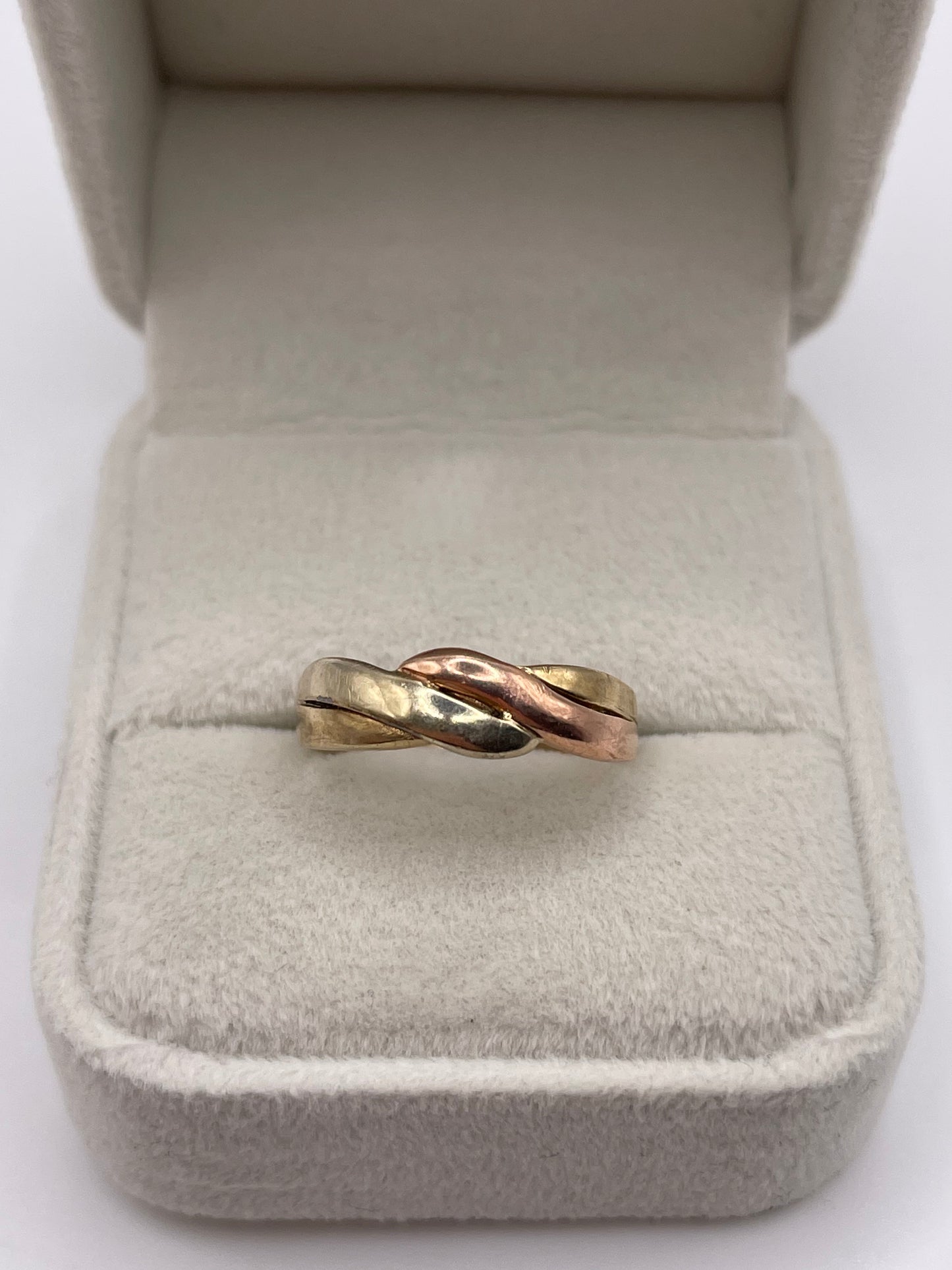 9ct tri gold ring