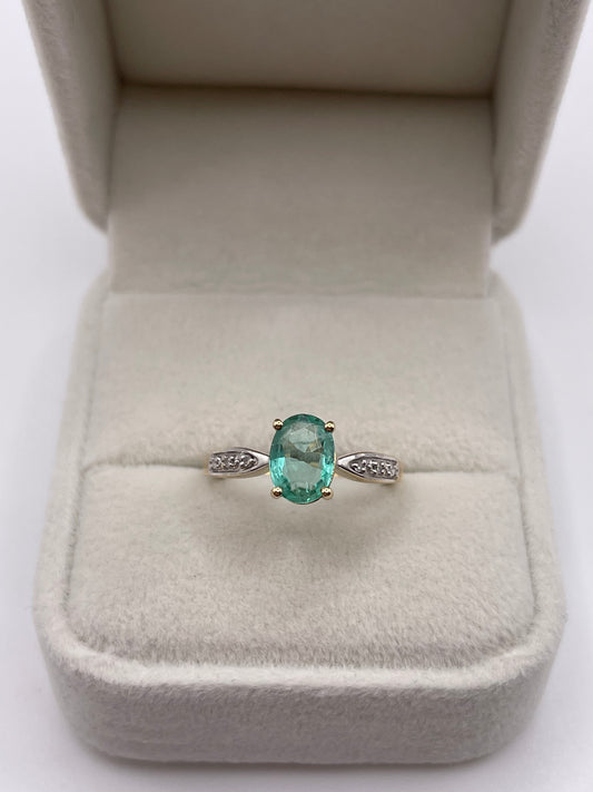 9ct gold emerald and diamond ring