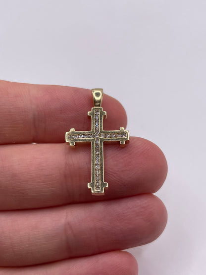 9ct gold diamond cross pendant