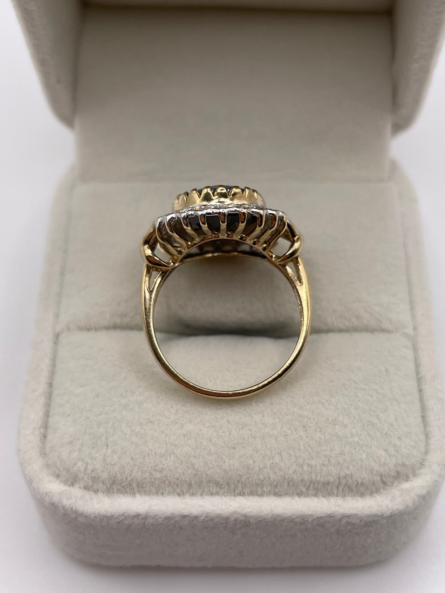 9ct gold sapphire and diamond ring
