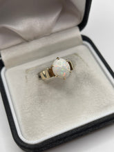 Load image into Gallery viewer, 9ct gold opal ring
