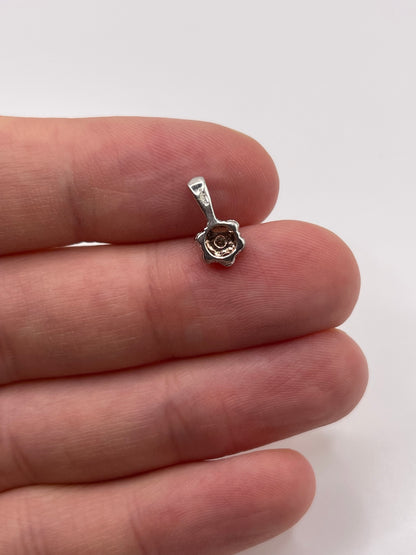 9ct white gold diamond pendant