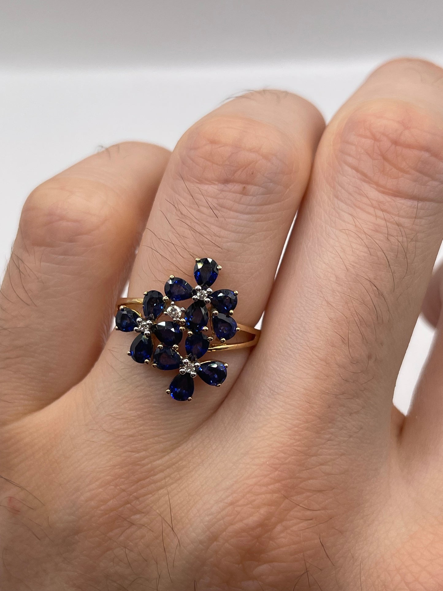 9ct gold kyanite and zircon ring