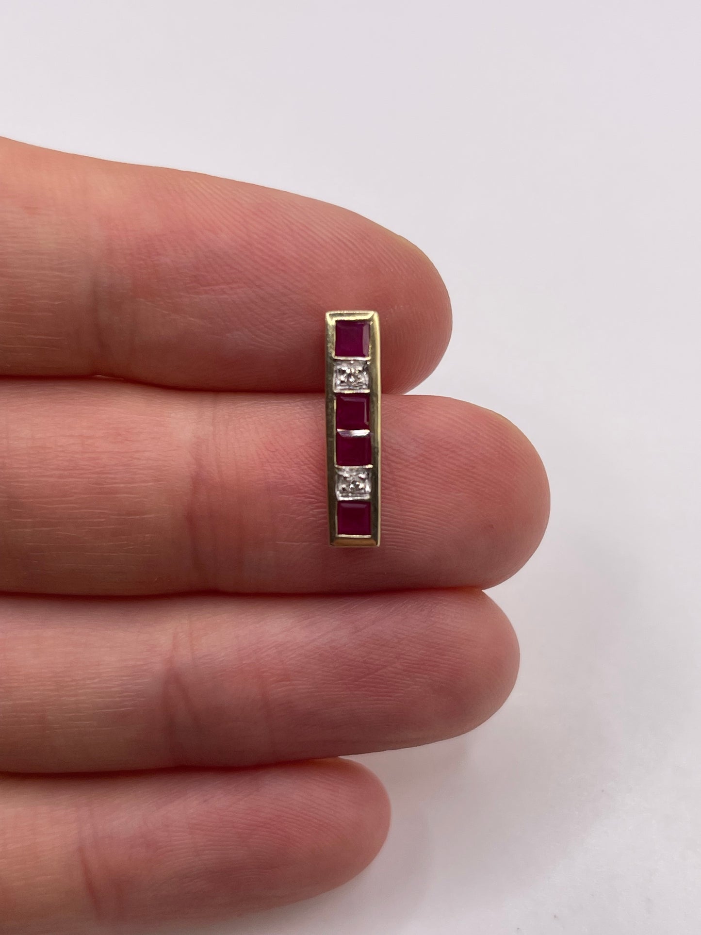 9ct gold ruby and diamond pendant