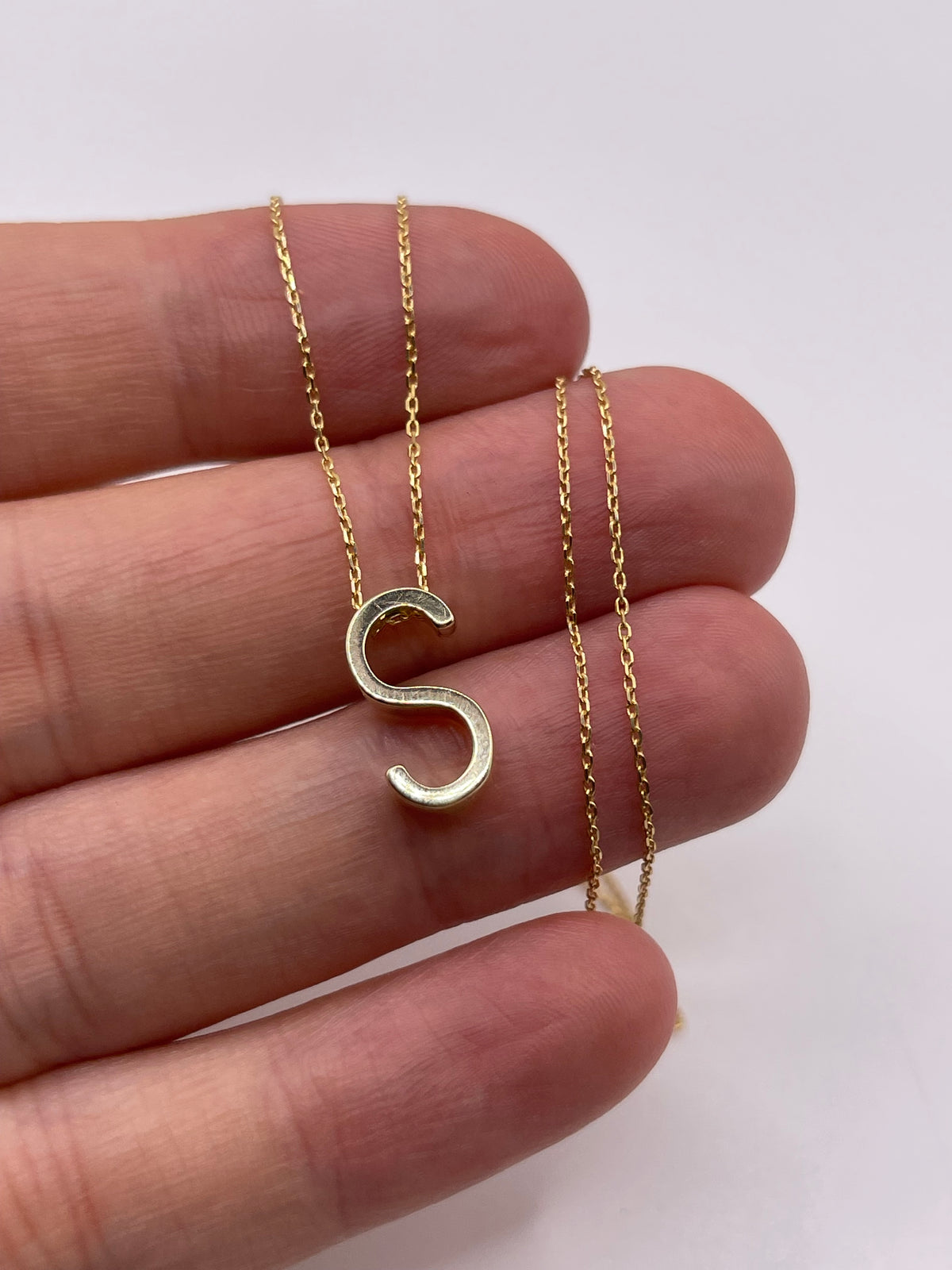 9ct gold initial S necklace