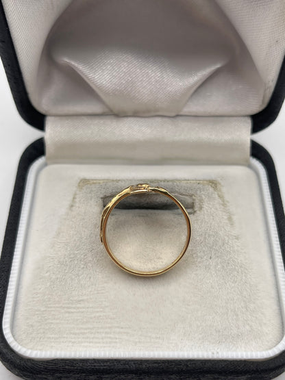 9ct gold crucifix ring