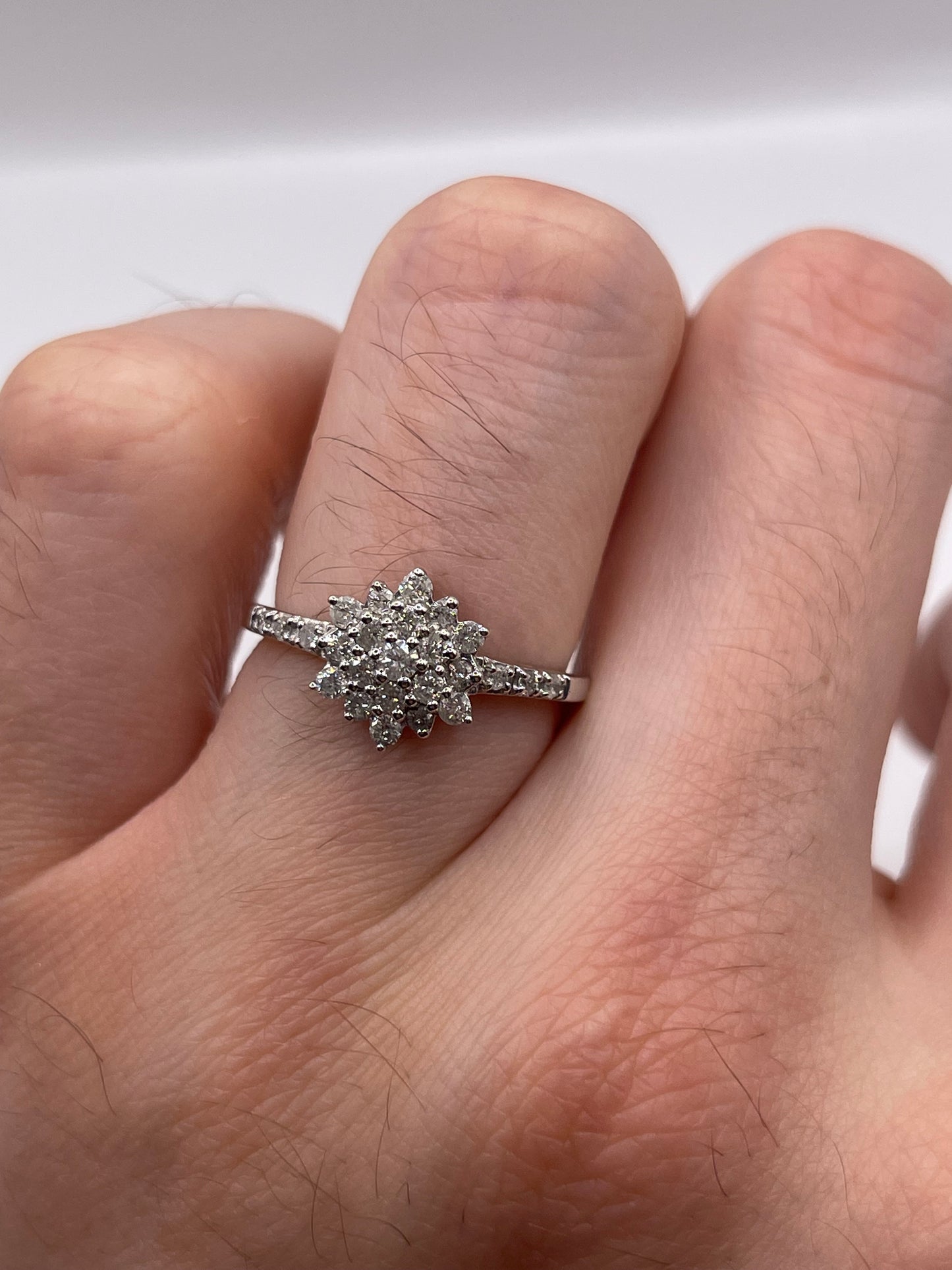 9ct white gold diamond cluster ring