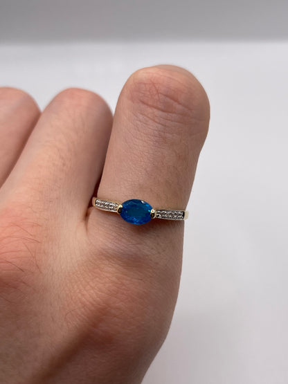 9ct gold blue apatite and zircon ring