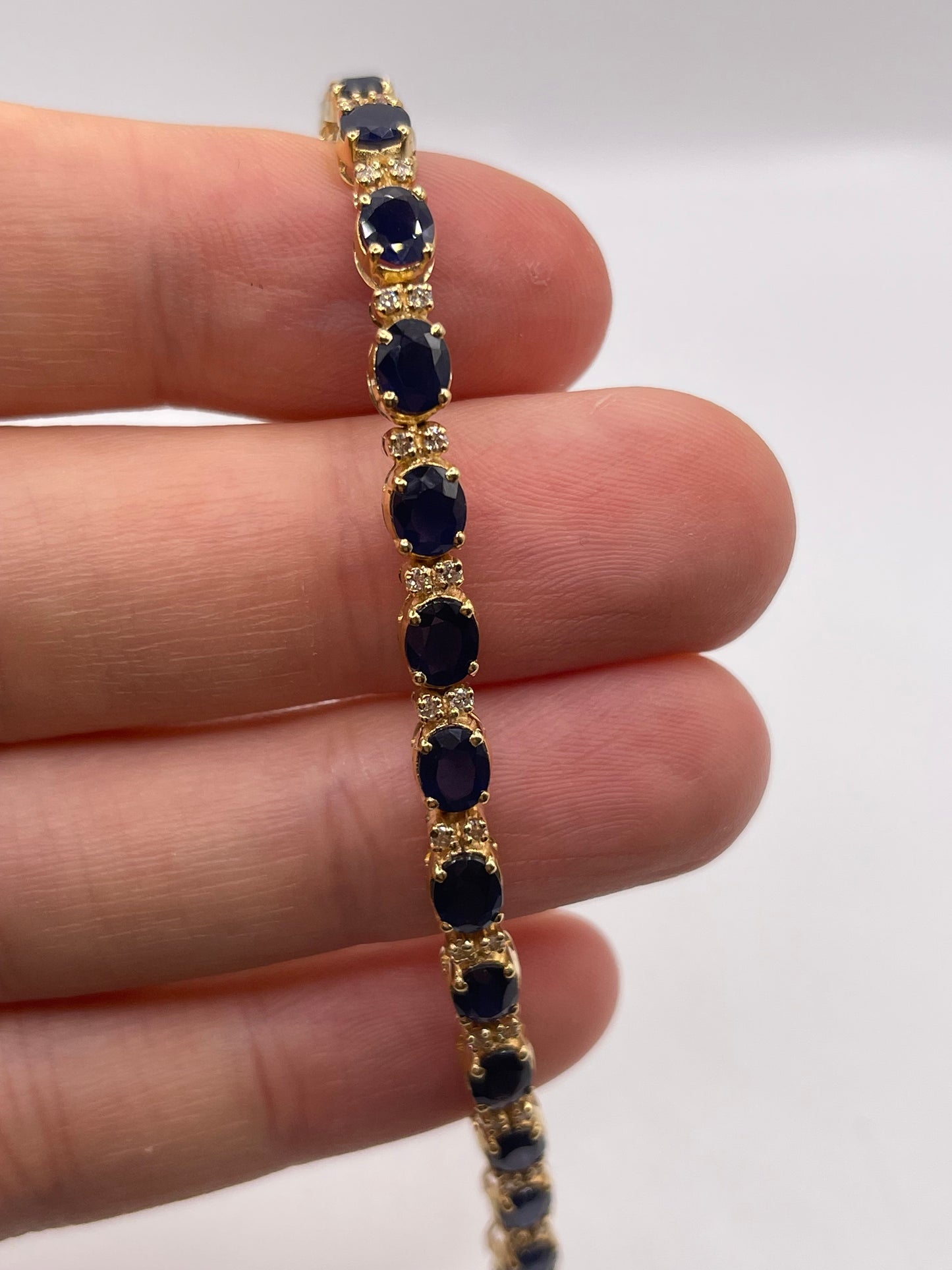18ct gold sapphire and diamond bracelet