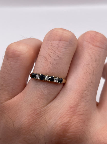 9ct gold sapphire and cz ring