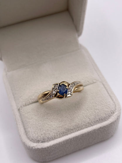 9ct gold sapphire and diamond ring