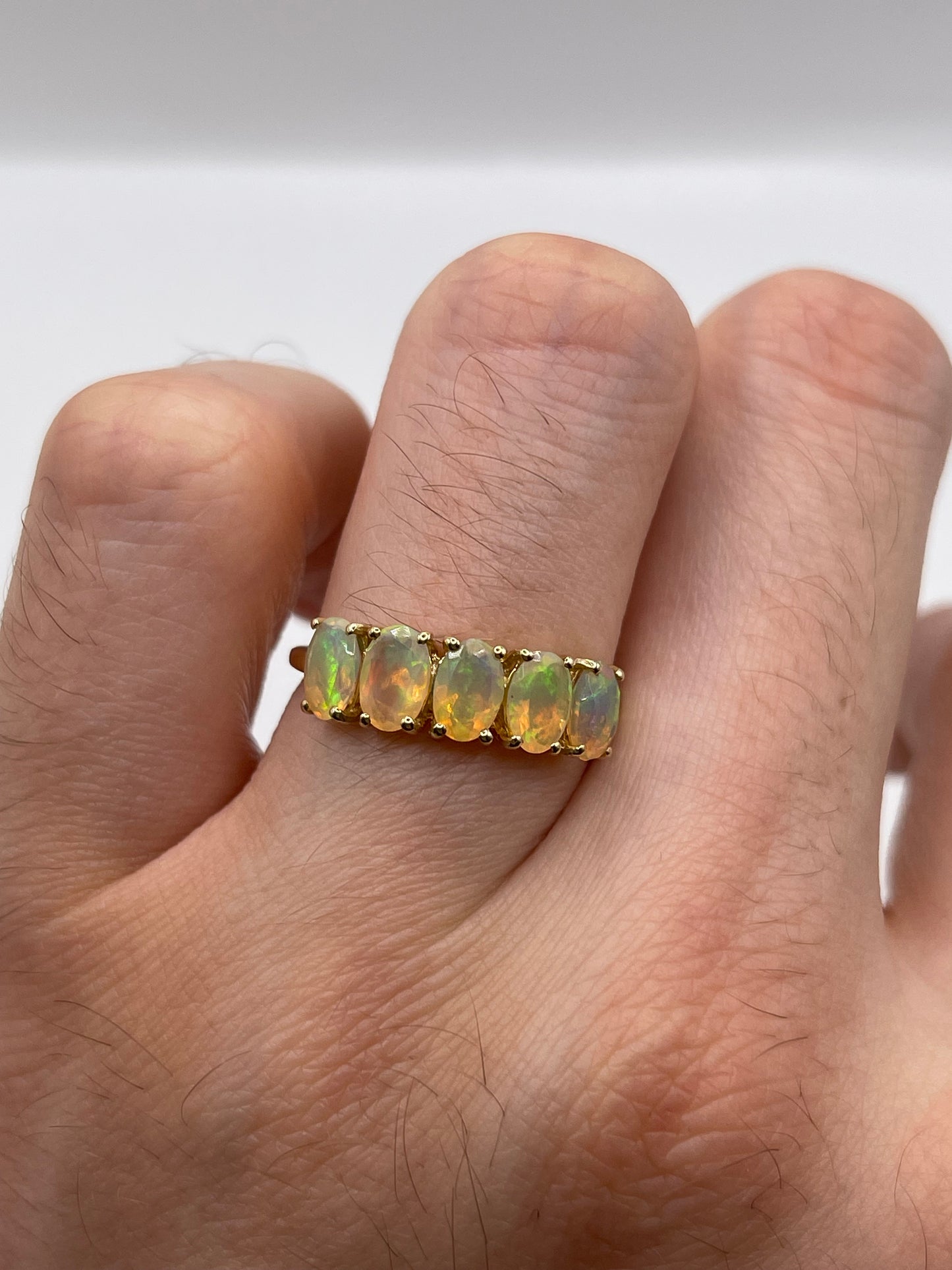9ct gold opal ring