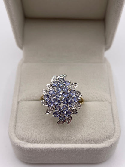 9ct gold tanzanite and diamond ring