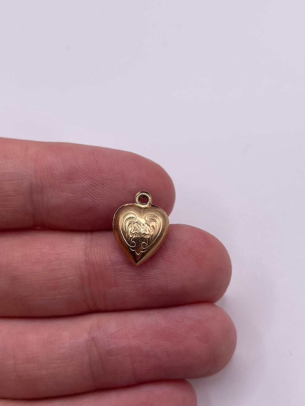 9ct gold heart charm