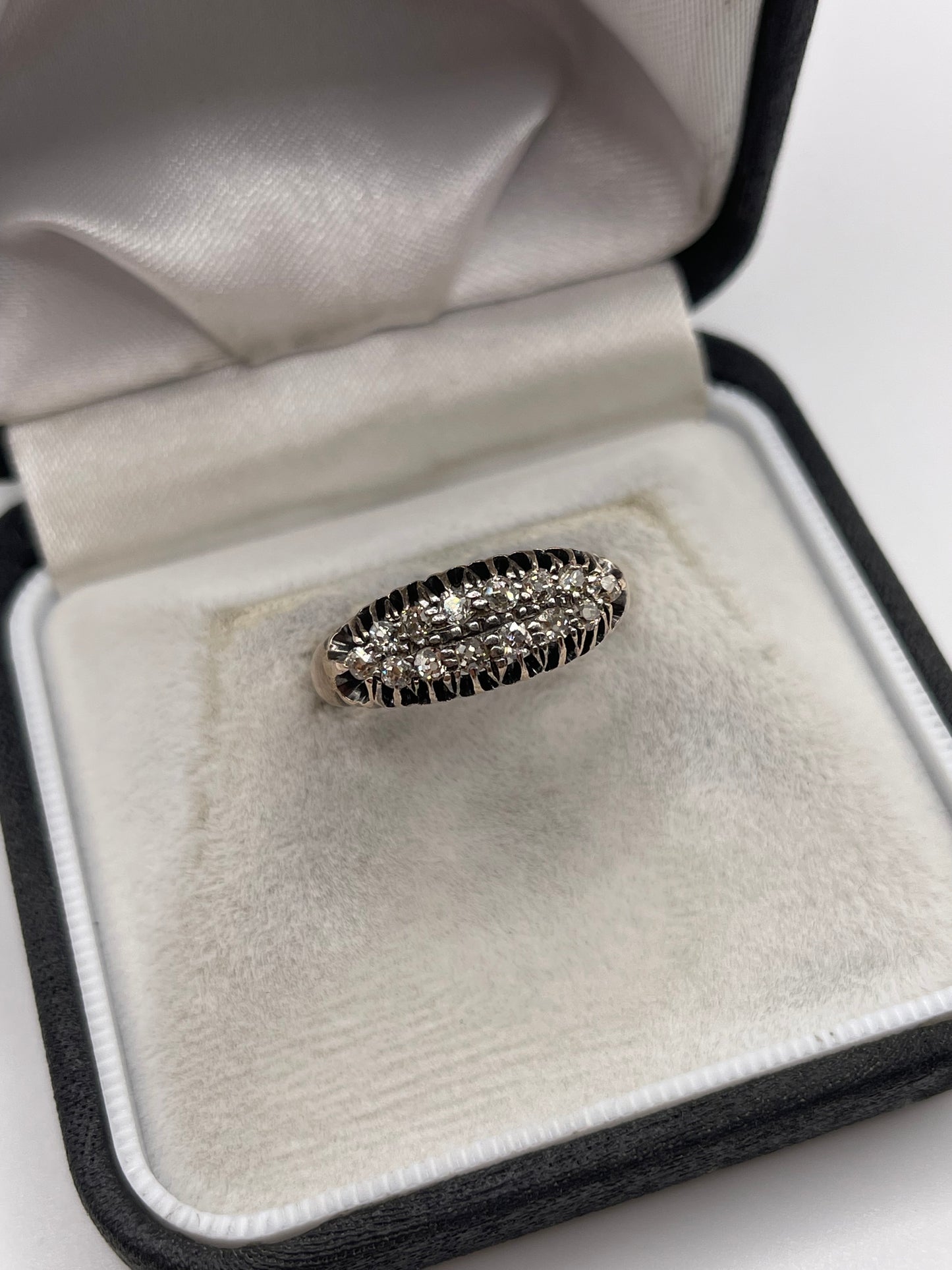 Antique 9ct rose gold diamond ring