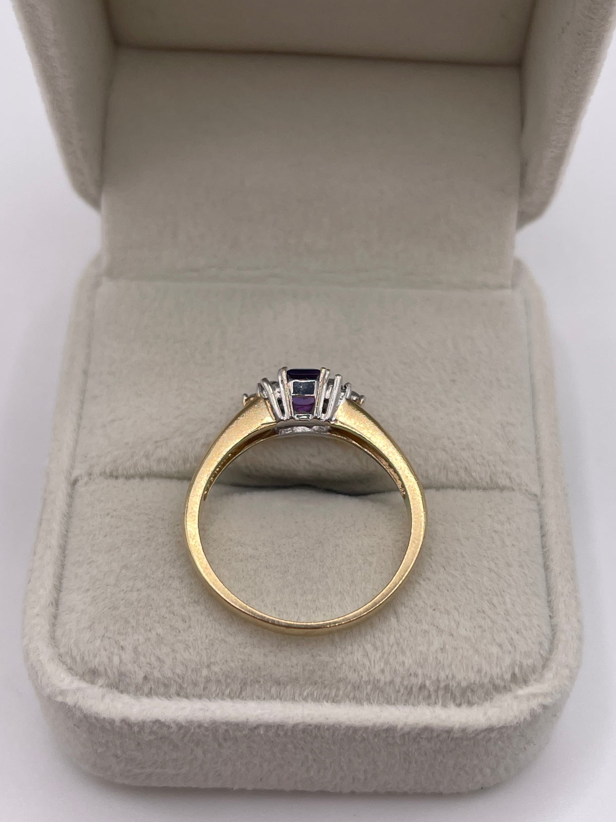 9ct gold amethyst and diamond ring