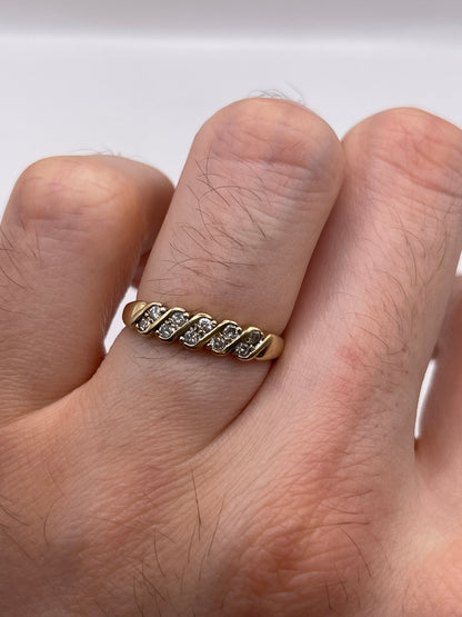 9ct gold diamond ring