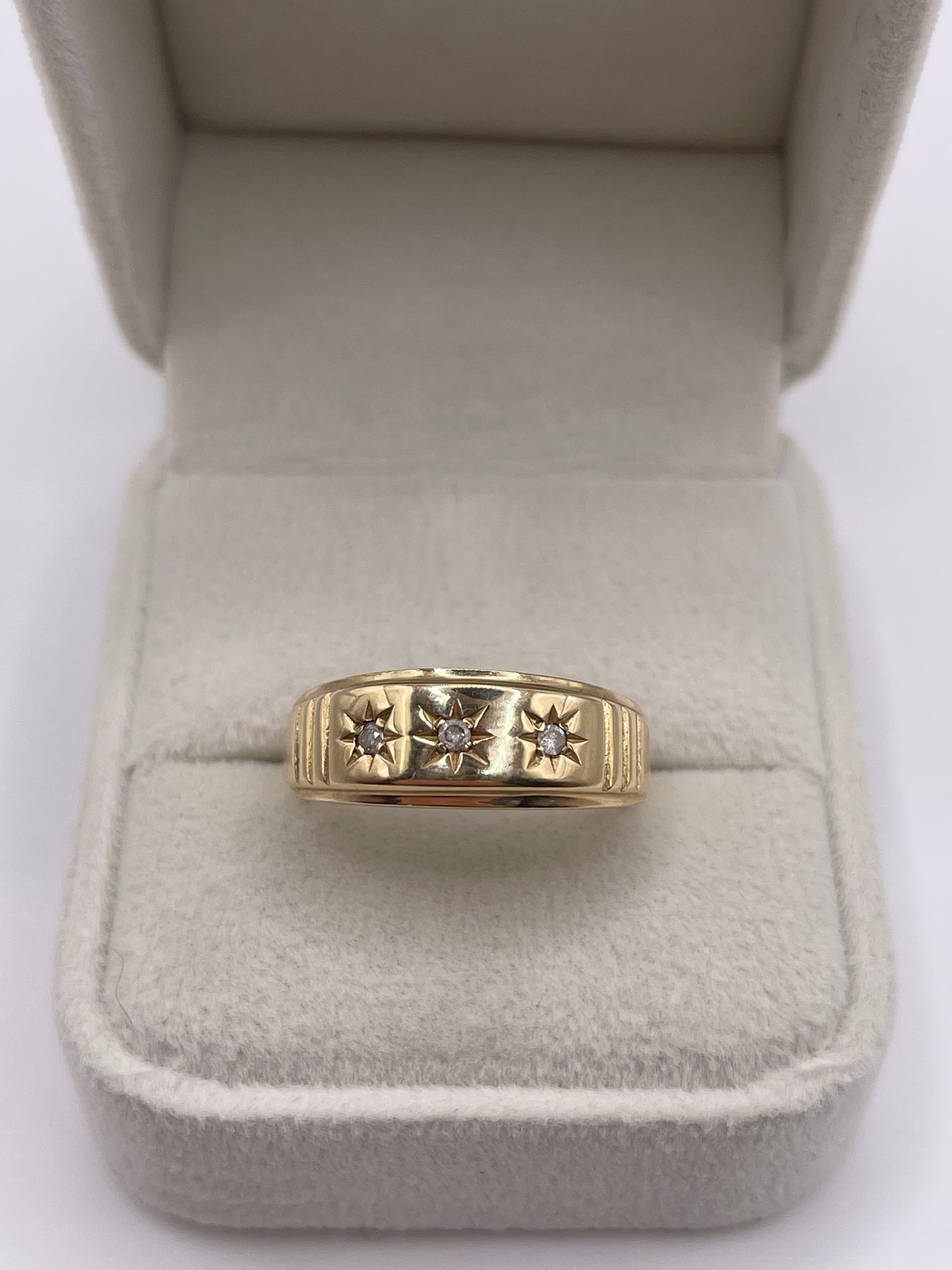 9ct gold diamond gypsy ring