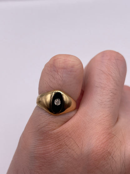 9ct gold onyx and diamond ring