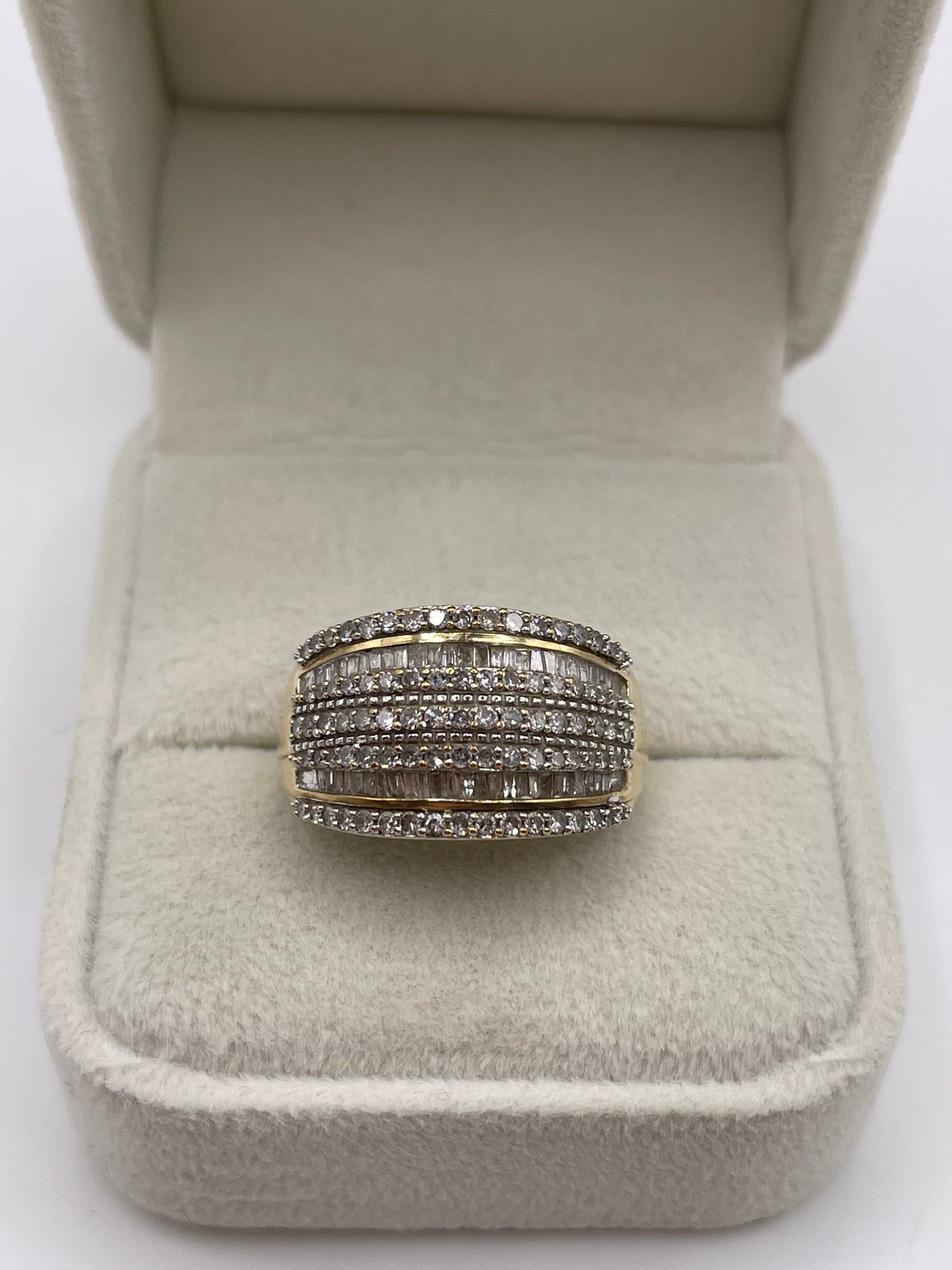 9ct gold diamond cluster ring