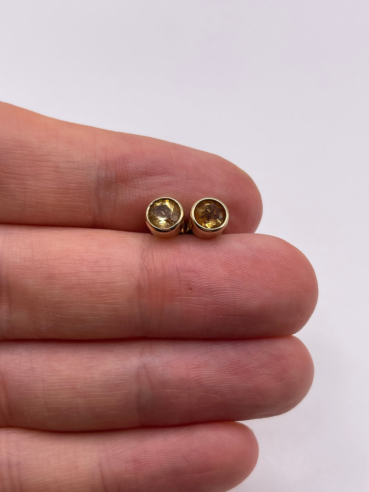 9ct gold citrine earrings