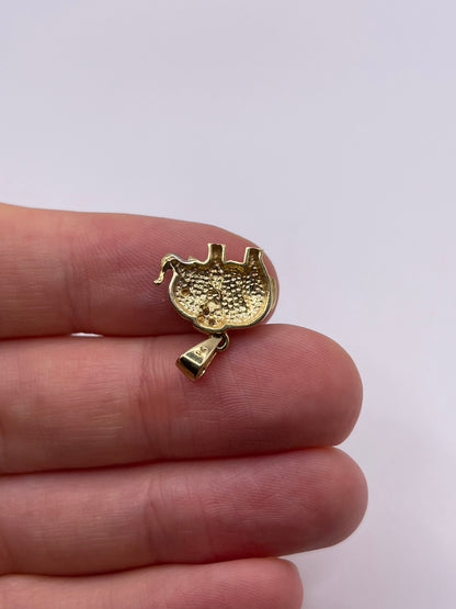 9ct gold diamond elephant pendant